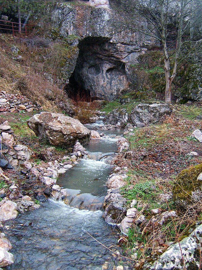 sesalačka pećina